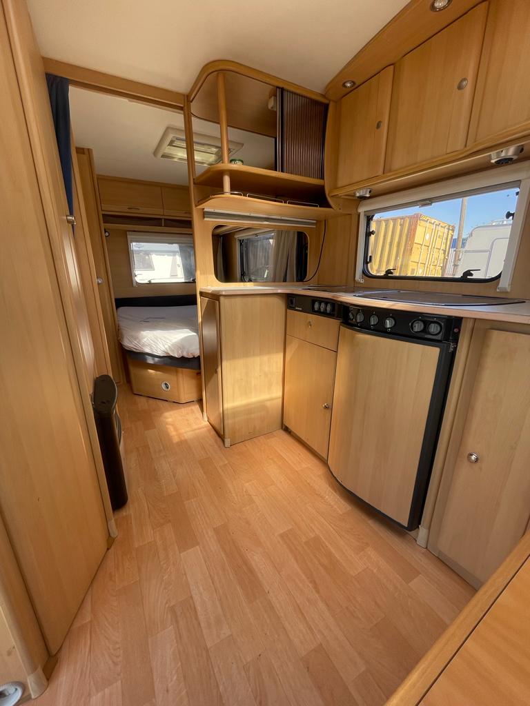 VENDIDO DETHLEFFS Camper 490 MOVER y PANEL SOLAR - Imagen 6