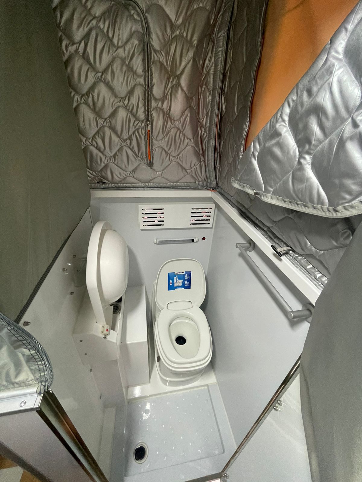 Camper Dolce Vita Roma Nuevo – Para 2 a 4 Personas - Imagen 8