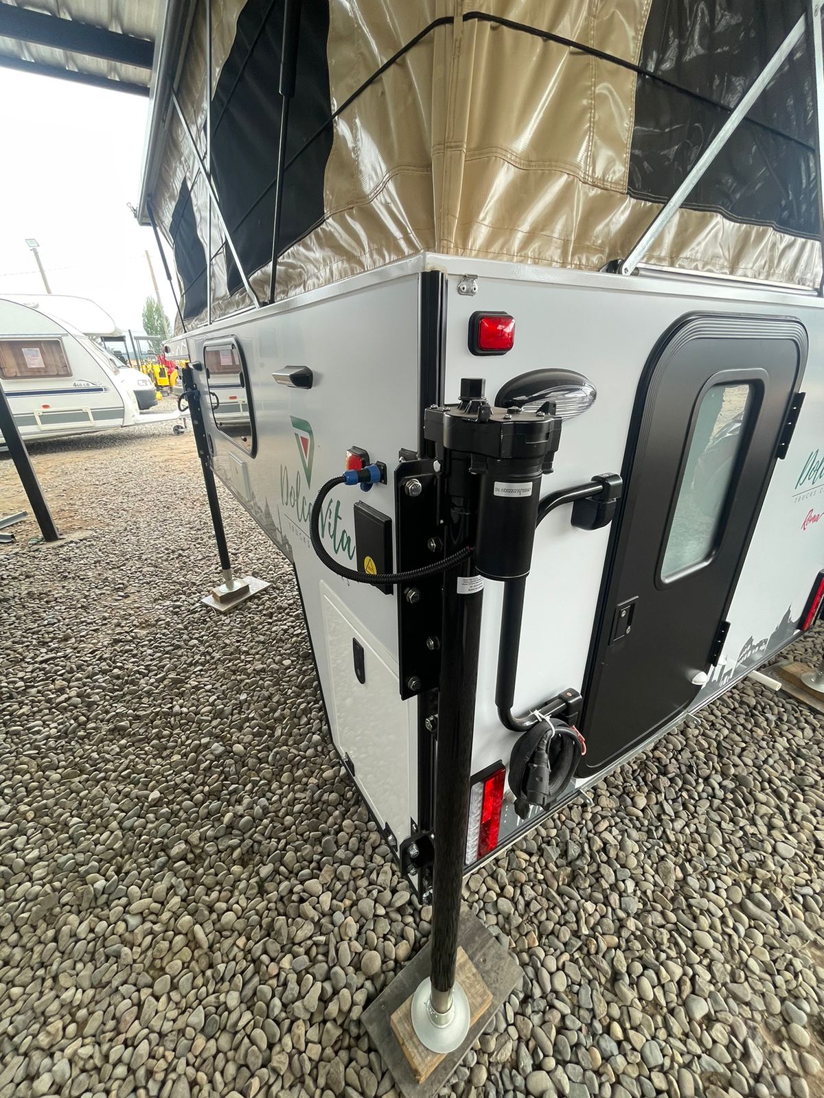 Camper Dolce Vita Roma Nuevo – Para 2 a 4 Personas - Imagen 18