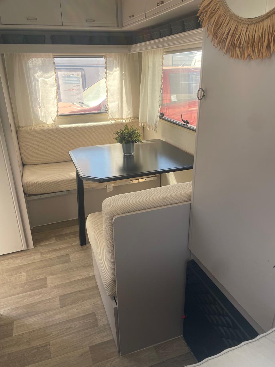 VENDIDO CARAVELAIR BRASILIA 395 4 Personas - Imagen 4