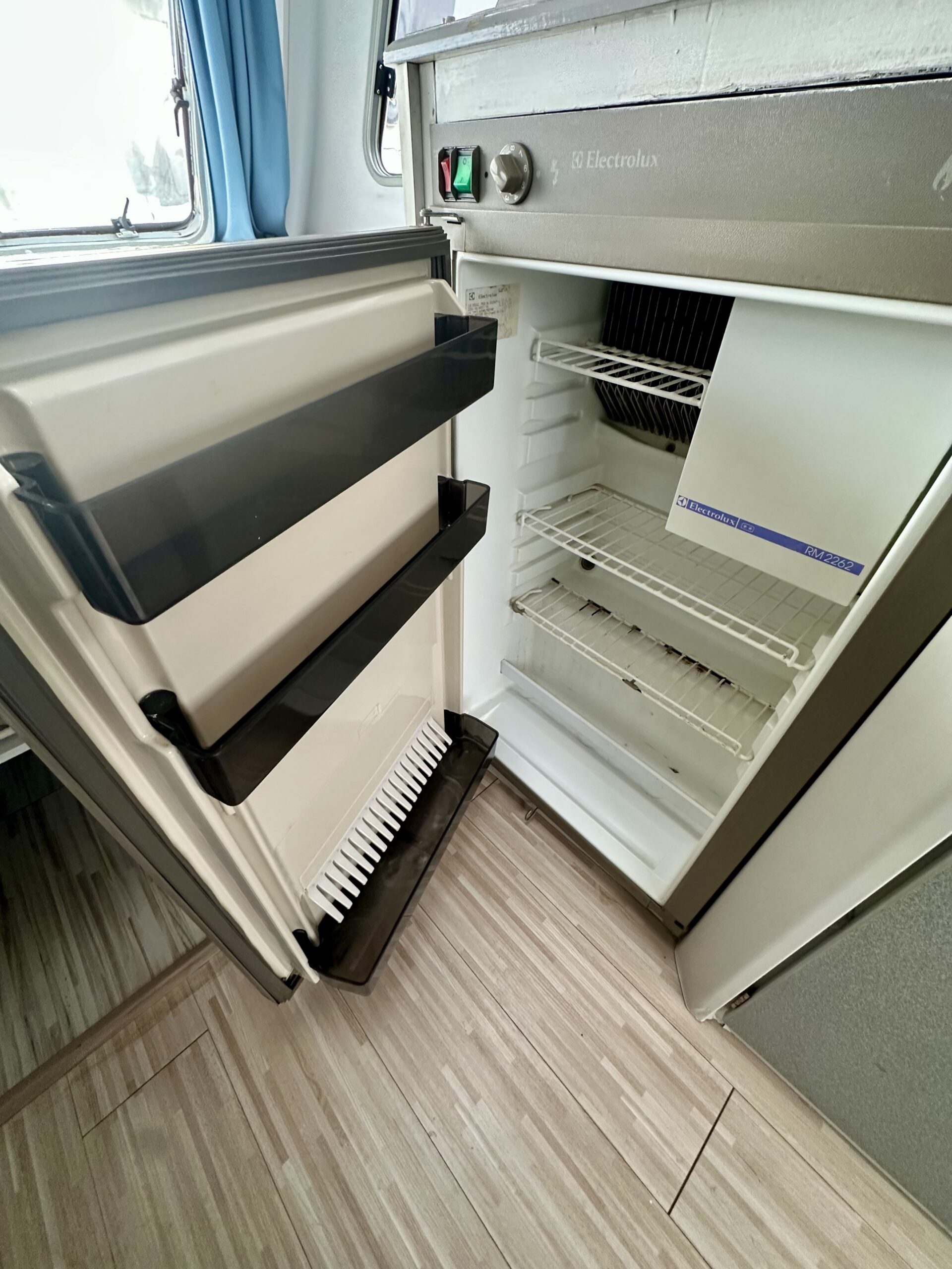 VENDIDA BEYERLAND Vitesse 400CT PANEL SOLAR - Imagen 7