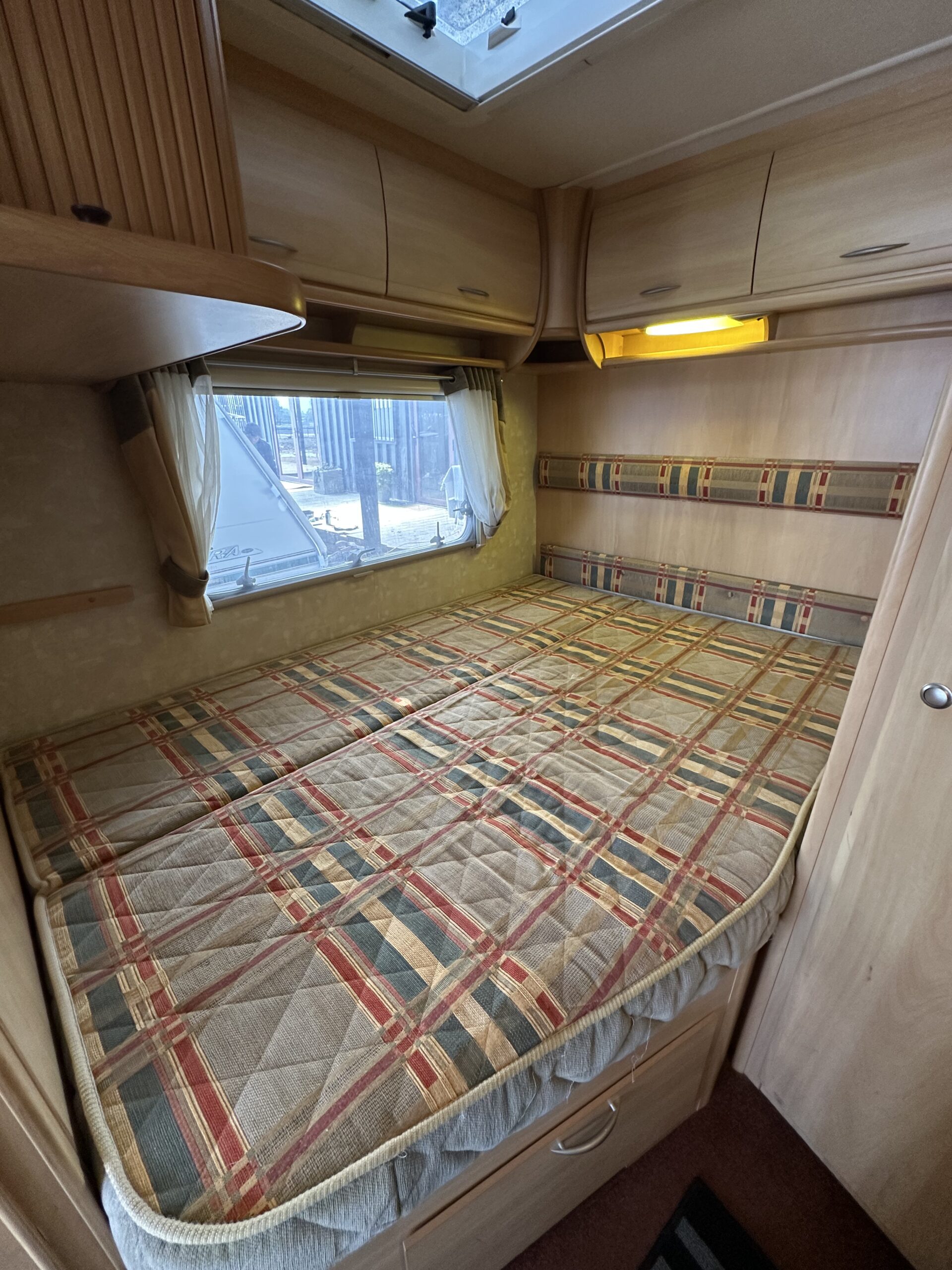 RESERVADA-Casa Rodante Sterling Europa 490 Año 2003 – 4 Personas - Imagen 10