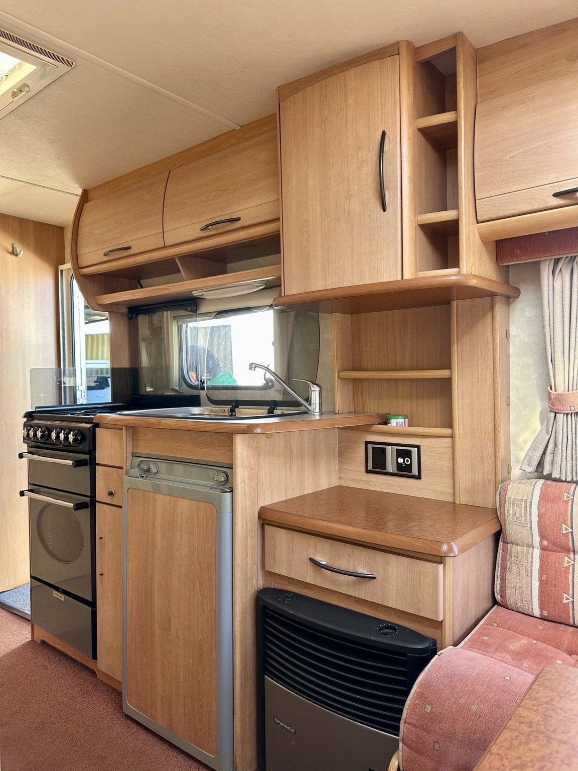 Casa Rodante ACE Jubilee Globetrotter Año 2004 – 4 Personas - Imagen 5
